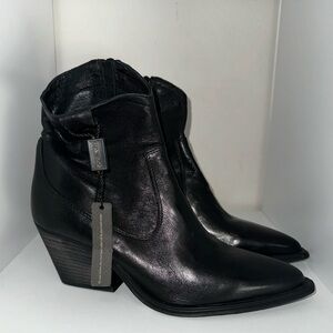 Leather boot - handcrafted in Italy